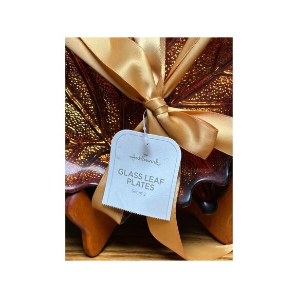 Vintage Hallmark Autumn Glass Leaf Plates, NWT Set of 2, Fall Decor, Thanksgivin - Picture 5 of 5